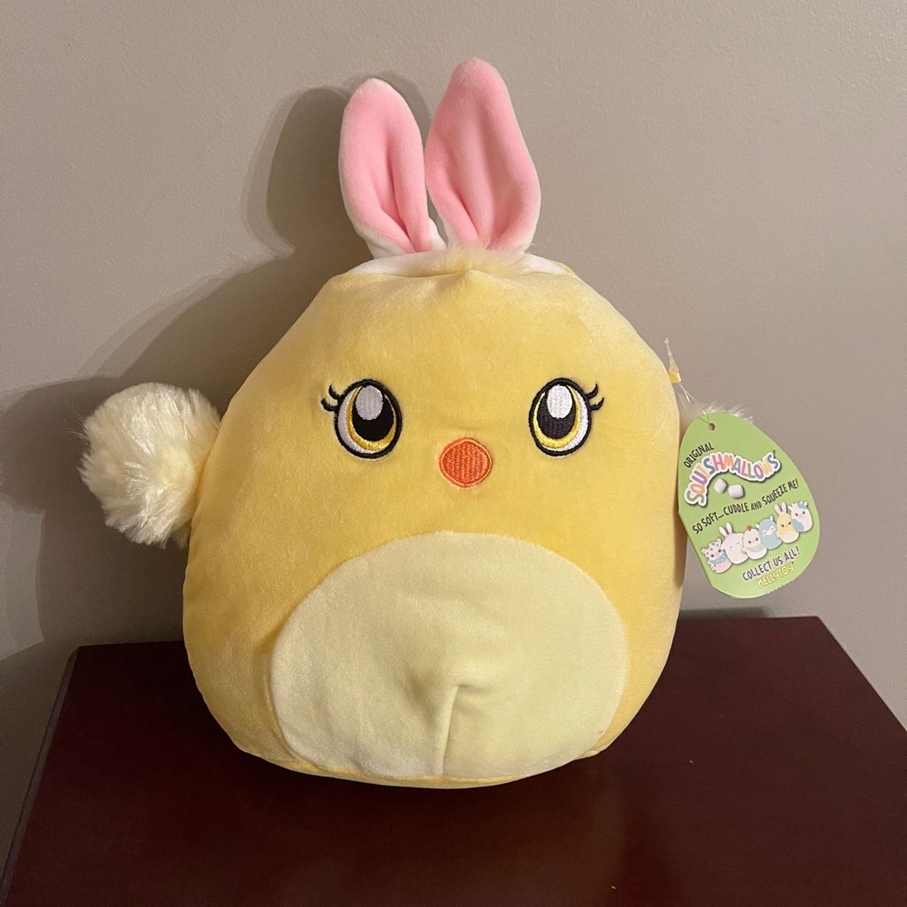 Aimee Easter squishmallow 9 in